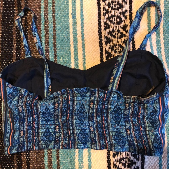 Forever 21 Blue Boho Pattern Crop Top Medium 💙 - Picture 2 of 3